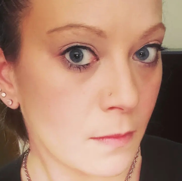 Meet your Posher, Kristi - Picture 2 of 12